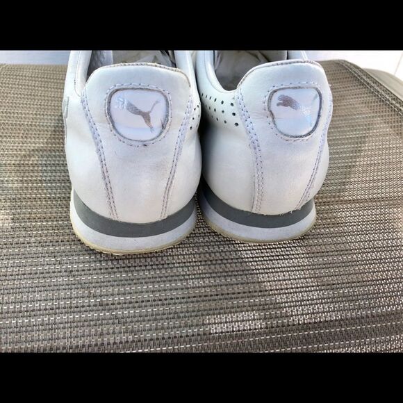 Beautiful sneakers by Puma in size 71/2 - Picture 5 of 8